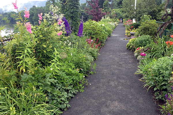 the Bridge of Flowers, a famous attraction within easy walking distance of Shelburne Falls