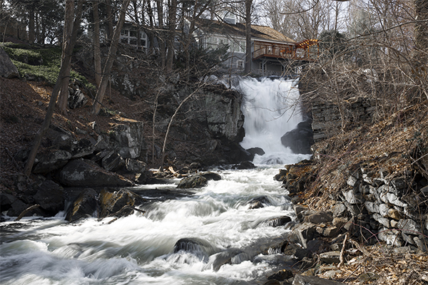 Aspetuck Falls, Connecticut