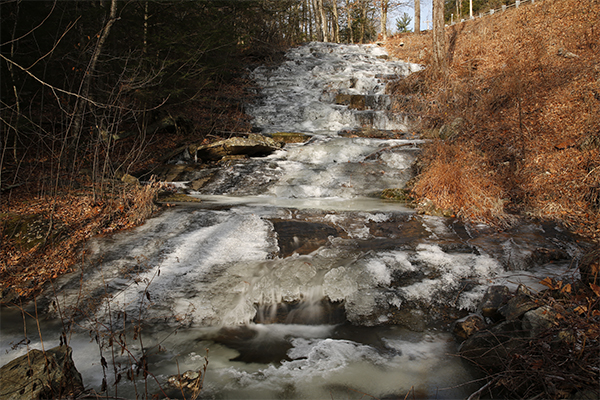 Burr Falls, Connecticut