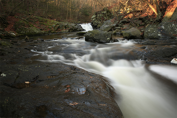 Farmill River Falls, Connecticut