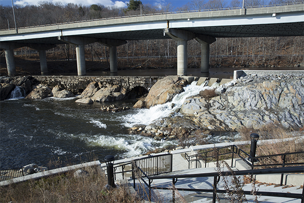 Naugatuck Falls, Connecticut