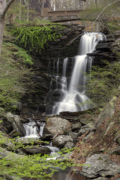 Shipyard Falls, Connecticut