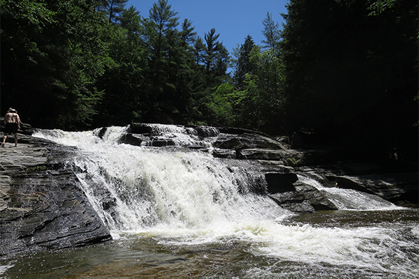 Umpachene Falls, Massachusetts