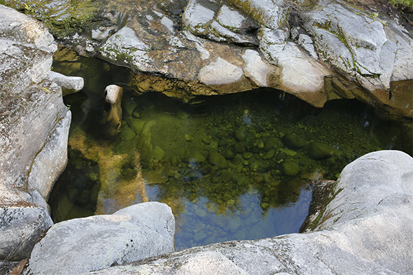 a great swimming pool a short distance downstream of Middle Ammonoosuc Falls, New Hampshire