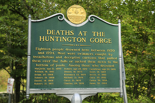 Huntington Gorge deaths sign
