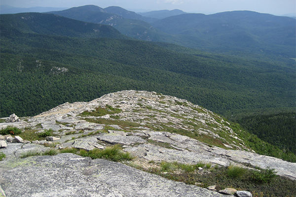 view above the ledges on South Baldface