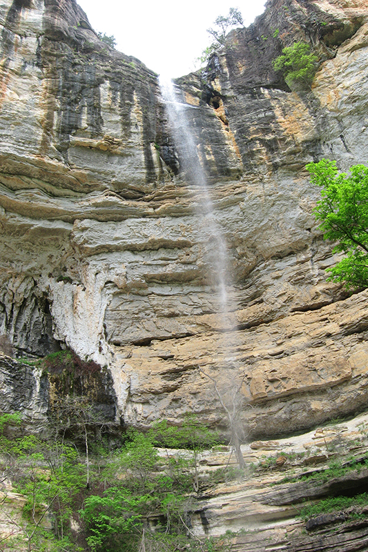 Hemmed-In-Hollow Falls